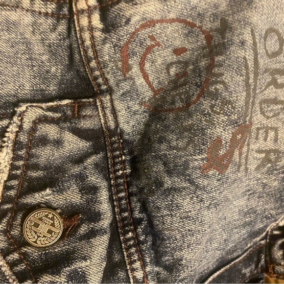 Jordan Craig Legacy Edition Graffiti & Distressed Denim Size Large - Picture 7 of 11